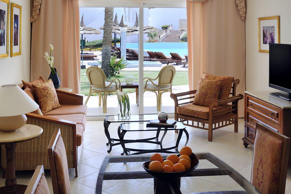 Renaissance Sharm El Sheikh Golden View Beach Resort Ngoại thất bức ảnh A living room