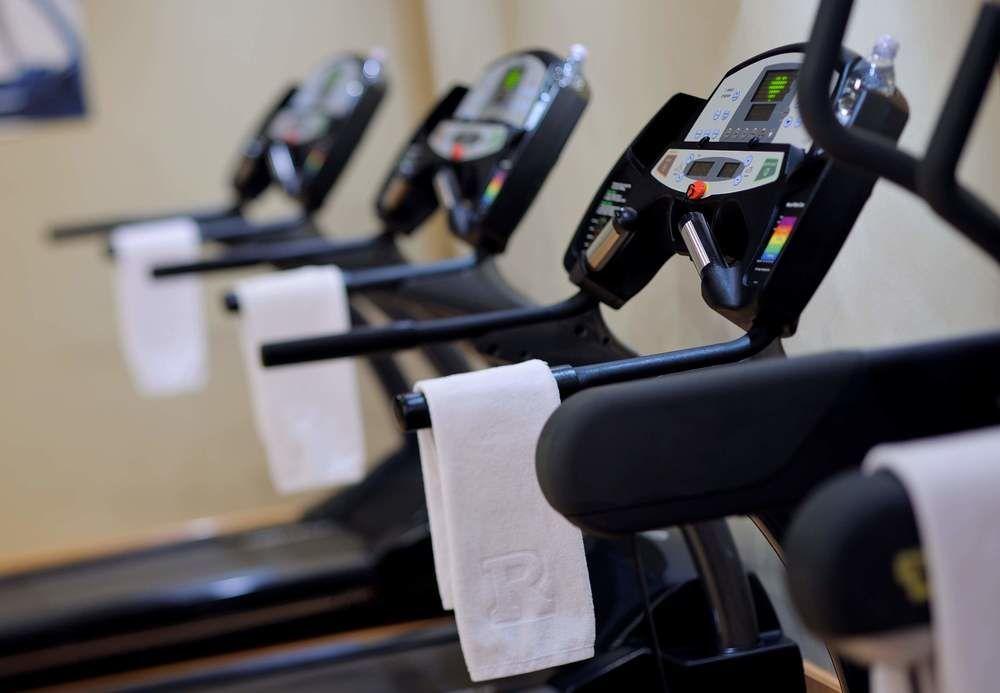 Renaissance Sharm El Sheikh Golden View Beach Resort Ngoại thất bức ảnh The gym at the hotel