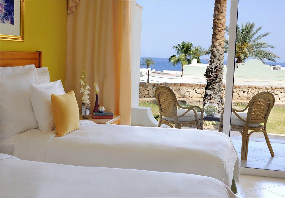 Renaissance Sharm El Sheikh Golden View Beach Resort Ngoại thất bức ảnh A room at the resort