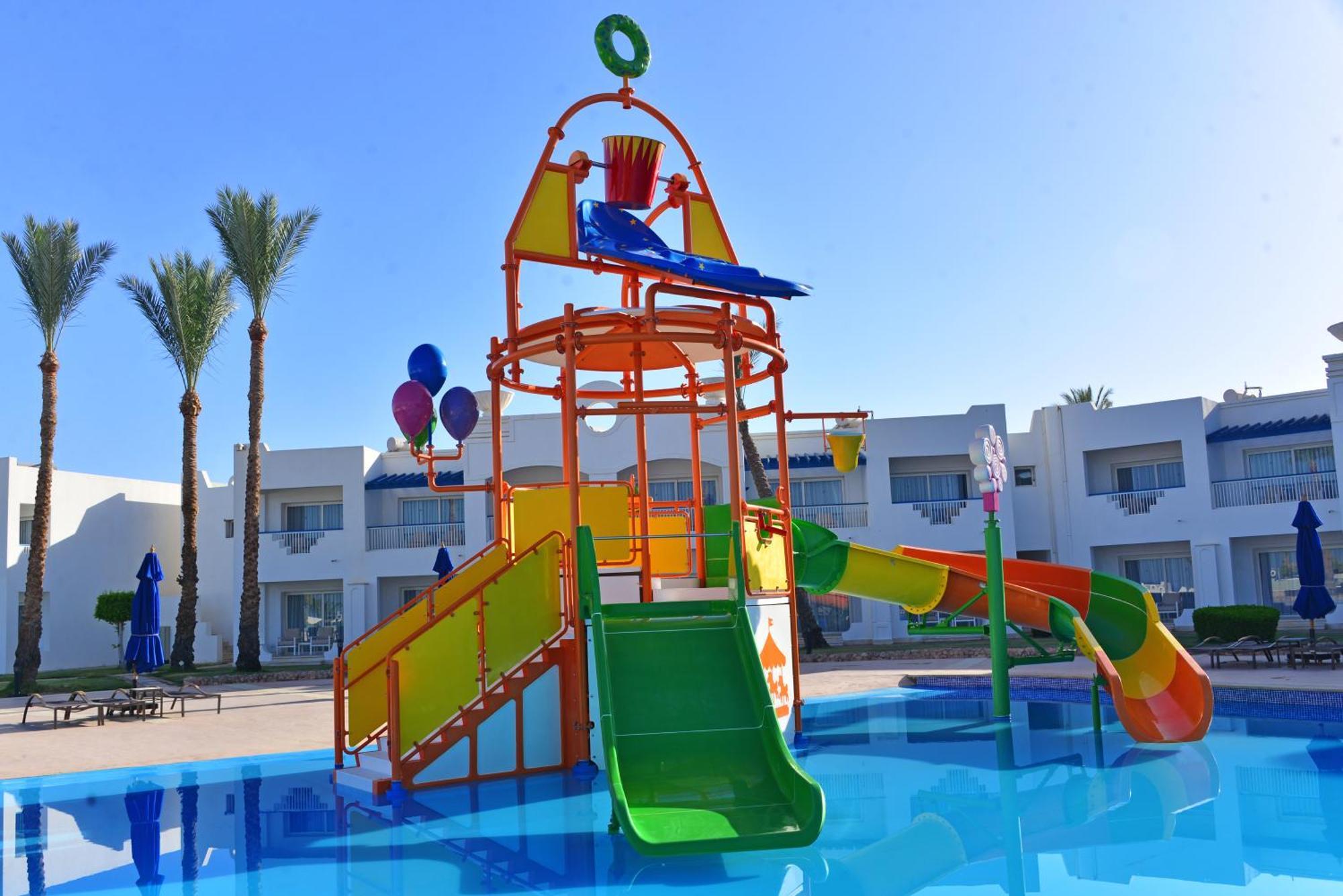 Renaissance Sharm El Sheikh Golden View Beach Resort Ngoại thất bức ảnh Aqua Park at the Grand Plaza Resort